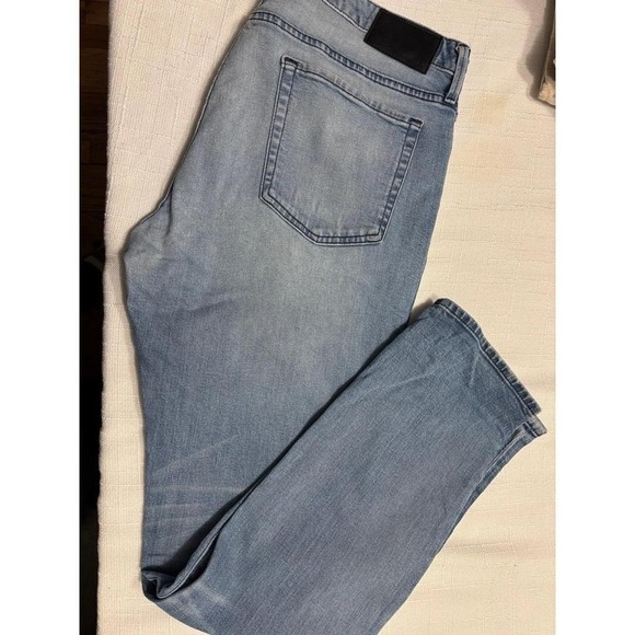 Binobos - Picture 6 of 6